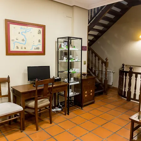 Hotel Hotel Ambasmestas 3*