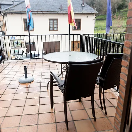 Hotel Ambasmestas Ambasmestas