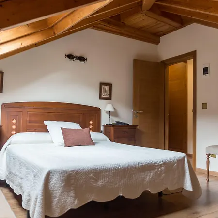 Hotel Ambasmestas Ambasmestas