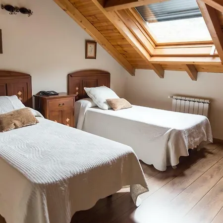 Hotel Ambasmestas Ambasmestas