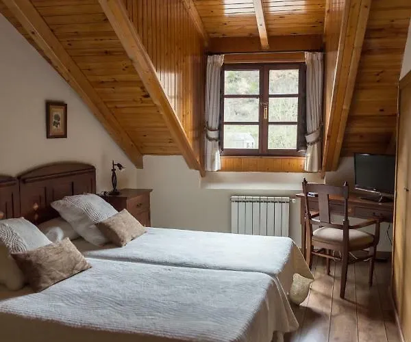 Hotel Ambasmestas Ambasmestas