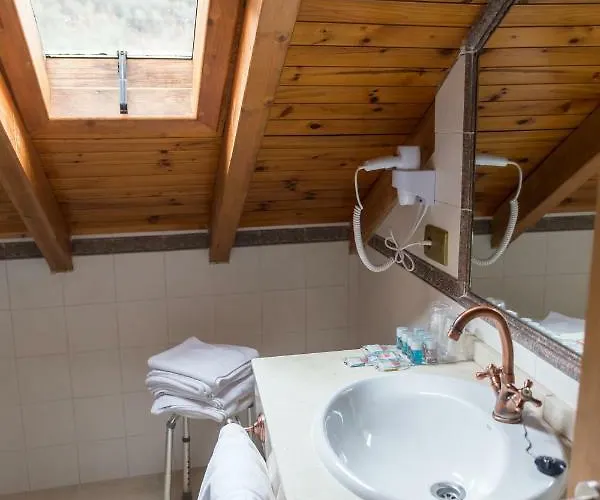 Hotel Hotel Ambasmestas Ambasmestas