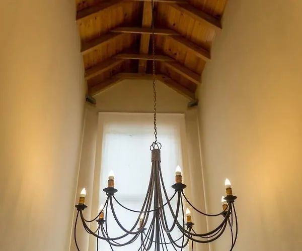 Hotel Ambasmestas Ambasmestas